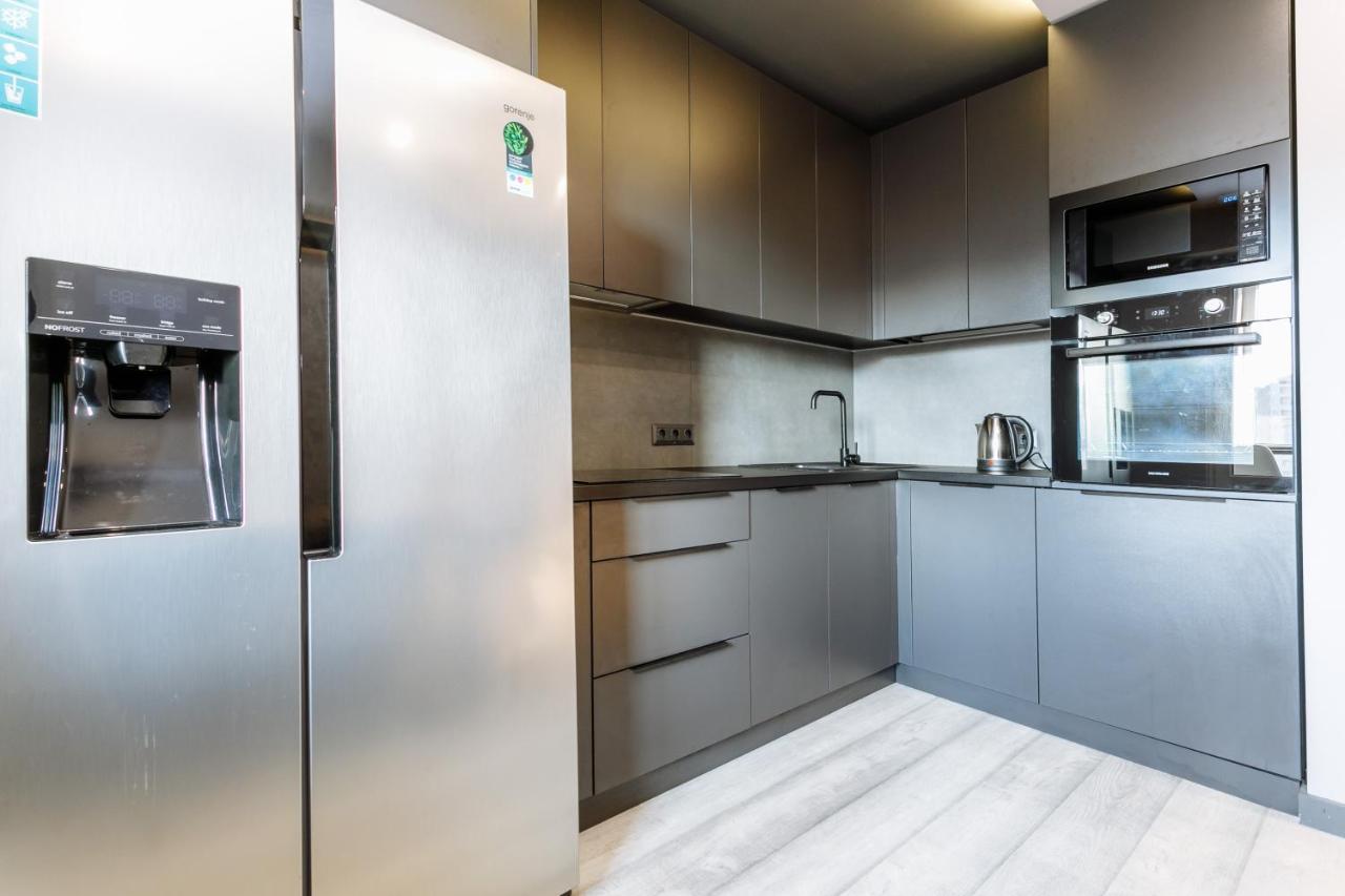 Near Shopping Malldova And Kaufland Wi-Fi Apartment Chisinau Ngoại thất bức ảnh